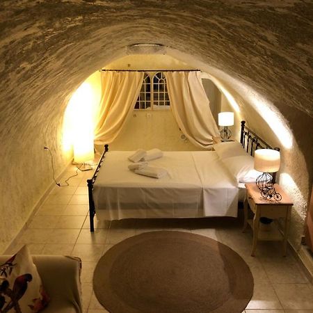 ÁlikaKamares Cave House 3アパートメント エクステリア 写真
