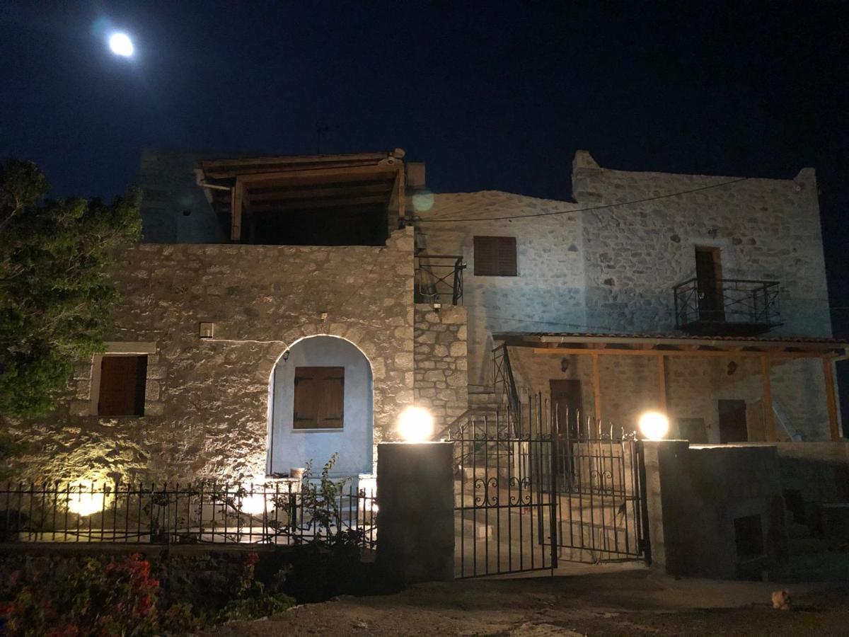 ÁlikaKamares Cave House 3アパートメント エクステリア 写真