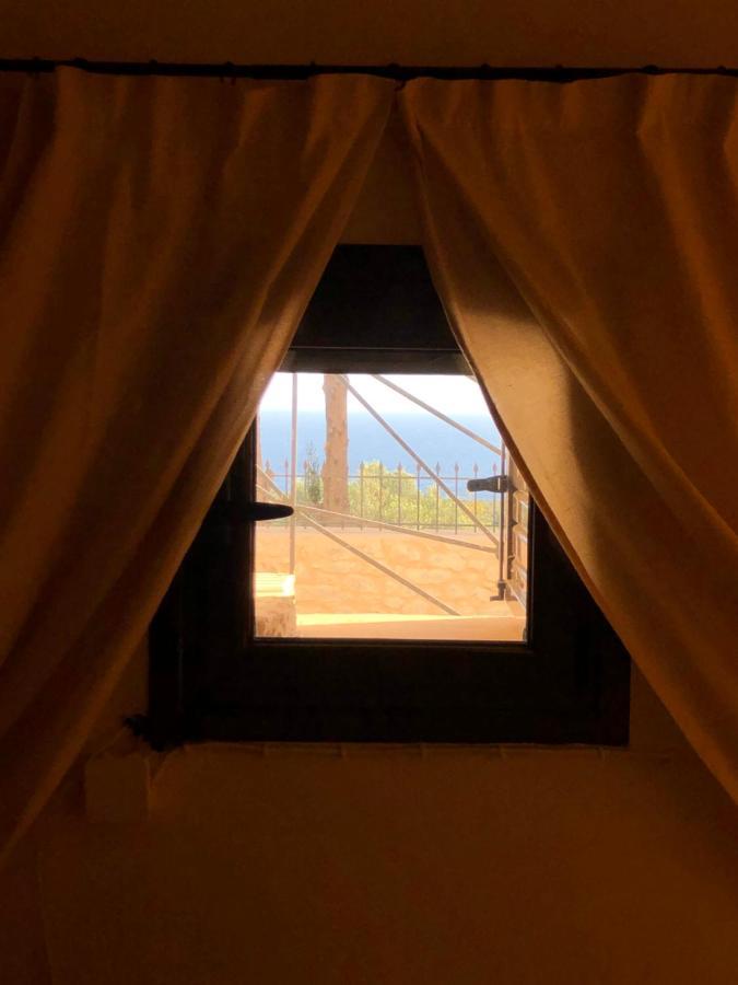 ÁlikaKamares Cave House 3アパートメント エクステリア 写真